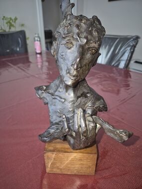 David Aronson Bronze American 1923- 2015 # 20 /250  women with mandolin